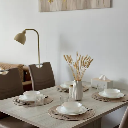 Lejlighed 1 Bed Apartment, 2nd Floor
